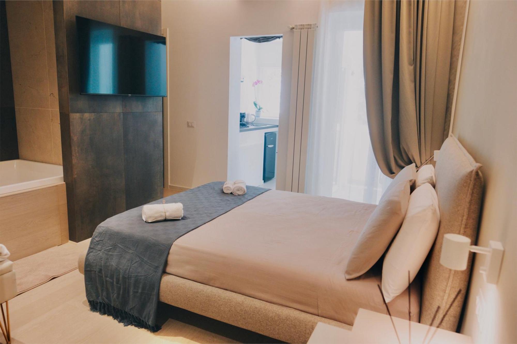 18Zero2 Luxury Rooms Бари Экстерьер фото